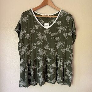 ❇️Haptics Olive Green Floral V-Neck Peplum Tunic 2 for $22❇️